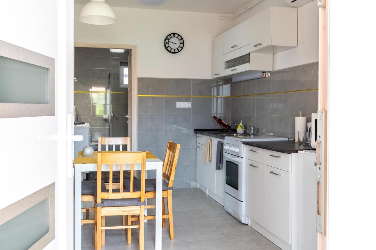 Nemeth Apartman Kestel Dış mekan fotoğraf